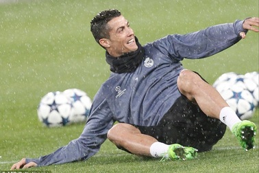 C.Ronaldo tràn đầy tự tin công phá “tử địa” San Paolo