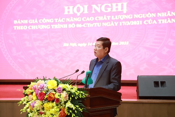 Phó Giám đốc Sở Lao động Thương binh và Xã hội Hà Nội Hoàng Thành Thái báo cáo tại Hội nghị