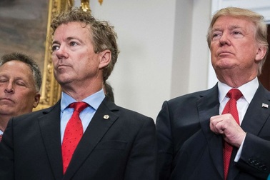 Thượng nghị sĩ Mỹ ca ngợi ông Trump là tổng thống “ghét chiến tranh”