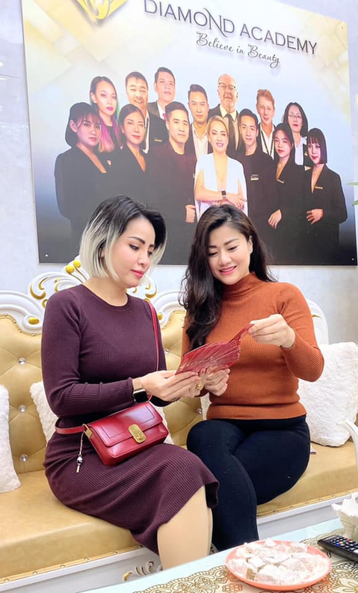 Diamond Academy - nỗ lực cho một năm 2022 thành công hơn nữa mục tiêu kiến tạo vẻ đẹp Việt - 4 Diamond Academy - nỗ lực cho một năm 2022 thành công hơn nữa mục tiêu kiến tạo vẻ đẹp Việt - 4