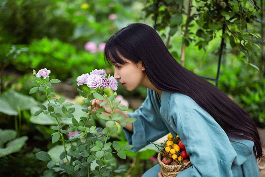 Cái khó của Lý Tử Thất sau vụ kiện ồn ào với công ty quản lý - 1 Cái khó của Lý Tử Thất sau vụ kiện ồn ào với công ty quản lý - 1