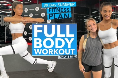 Kelly Gale hướng dẫn tập thể dục