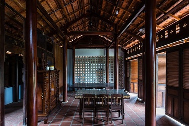 Ngôi nhà truyền thống Nam Bộ đẹp mê mẩn trên báo Tây