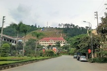 Hòa Bình sẽ kiểm tra việc xây dựng khẩu hiệu 11 từ hết… hơn 10 tỷ đồng