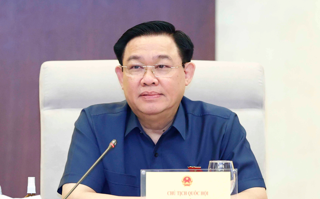 Chủ tịch Quốc hội yêu cầu đánh giá lại việc khoán xe công - 1 Chủ tịch Quốc hội yêu cầu đánh giá lại việc khoán xe công - 1