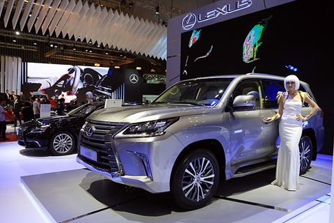 5,6 tỷ đồng, Lexus LX570 mới 2016 có gì?