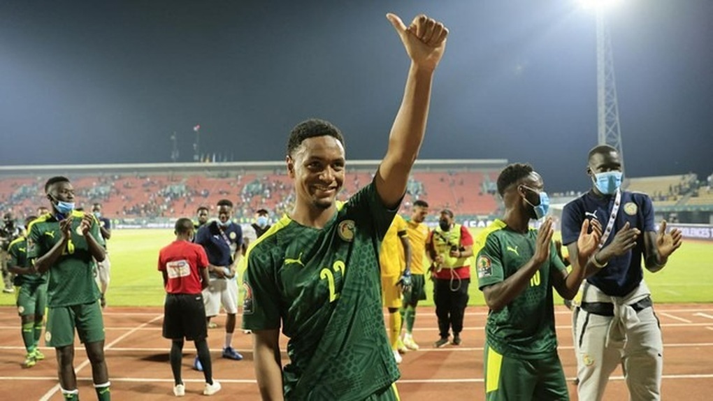 ប្រធាន FIFA សរសើរក្រុមតូចដែលឈ្នះសំបុត្រ World Cup - ១ Chủ tịch FIFA khen ngợi đội bóng nhỏ bé giành vé dự World Cup - 1