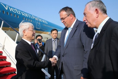 Tổng Bí thư Nguyễn Phú Trọng bắt đầu thăm chính thức Hungary