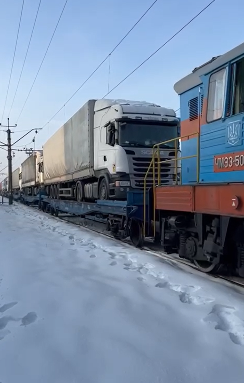 Ukraine nghĩ cách sáng tạo phá phong tỏa xe tải ở Ba Lan - 1 Ukraine nghĩ cách sáng tạo phá phong tỏa xe tải ở Ba Lan - 1