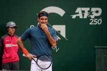 Federer thua bất ngờ ngay ở trận đầu tiên tại Geneva Open
