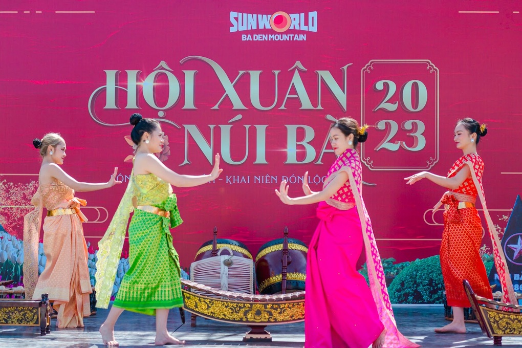 Núi Bà Đen đón hơn 160.000 lượt khách ngày khai hội xuân - 8 Núi Bà Đen đón hơn 160.000 lượt khách ngày khai hội xuân - 8