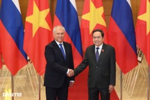 Chủ tịch Quốc hội Trần Thanh Mẫn đón tiếp Chủ tịch Duma Quốc gia Nga