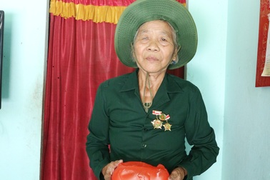 Gặp nữ cựu Thanh niên xung phong giàu lòng nhân ái