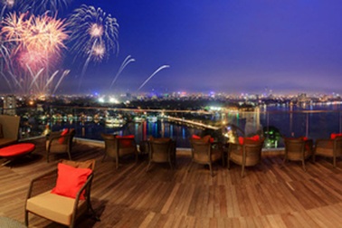 Tiệc pháo hoa hoành tráng chào mừng giải phóng thủ đô