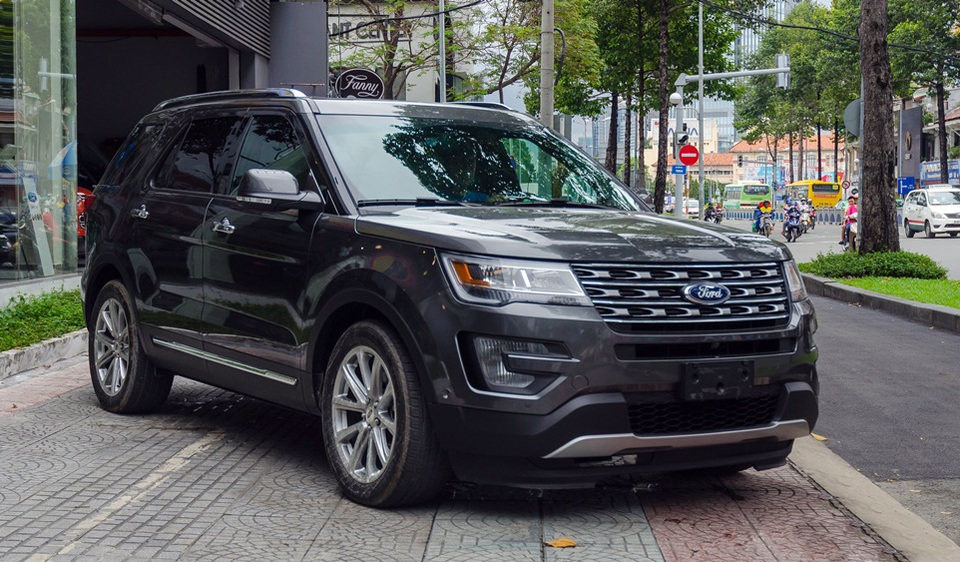 Ford Explorer đột ngột giảm giá gần 200 triệu đồng | Báo Dân trí