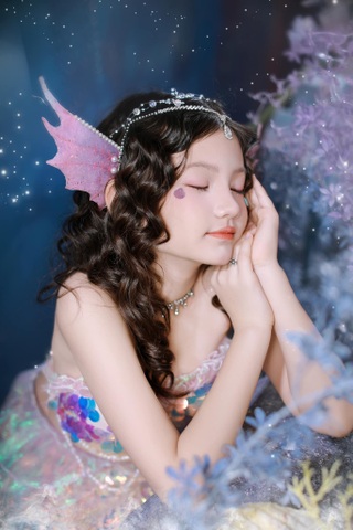 Con gái 9 tuổi của Phương Vy: Sở hữu vẻ đẹp lai được ví "hoa hậu tương lai" - 9