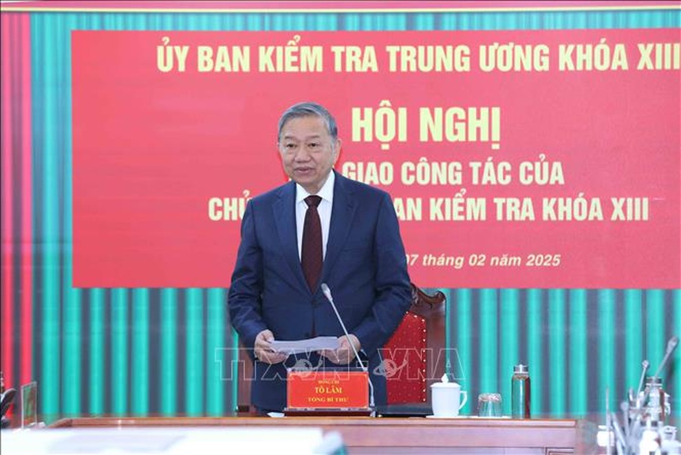 Hội nghị bàn giao công tác của Chủ nhiệm Ủy ban Kiểm tra Trung ương - 3 Hội nghị bàn giao công tác của Chủ nhiệm Ủy ban Kiểm tra Trung ương - 3