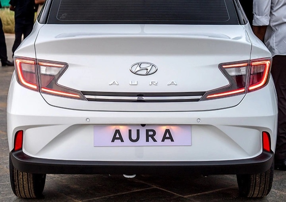 Hyundai ra xe cỡ nhỏ Aura giá tương đương chưa đến 200 triệu đồng - 6 Hyundai ra xe cỡ nhỏ Aura giá tương đương chưa đến 200 triệu đồng - 6
