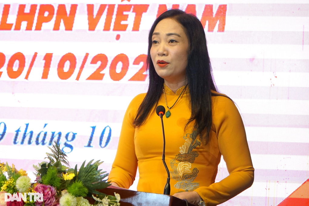 Gần 420 cơ quan quản lý nhà nước có lãnh đạo chủ chốt là nữ - 1 Gần 420 cơ quan quản lý nhà nước có lãnh đạo chủ chốt là nữ - 1