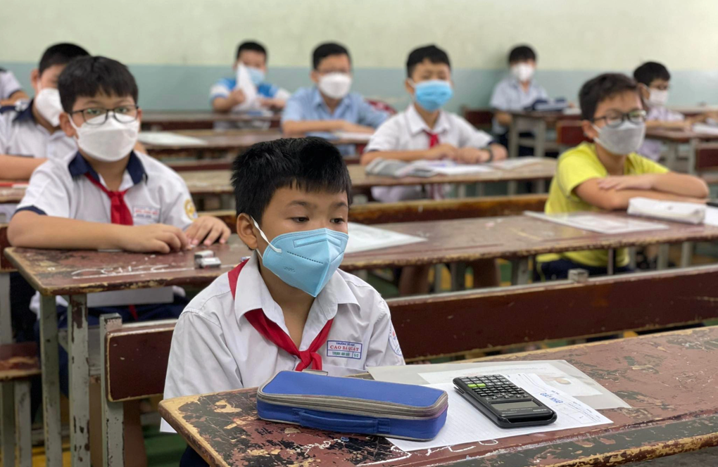 Hàng ngàn học sinh TPHCM cạnh tranh vào lớp 6 chuyên Trần Đại Nghĩa - 2 Hàng ngàn học sinh TPHCM cạnh tranh vào lớp 6 chuyên Trần Đại Nghĩa - 2