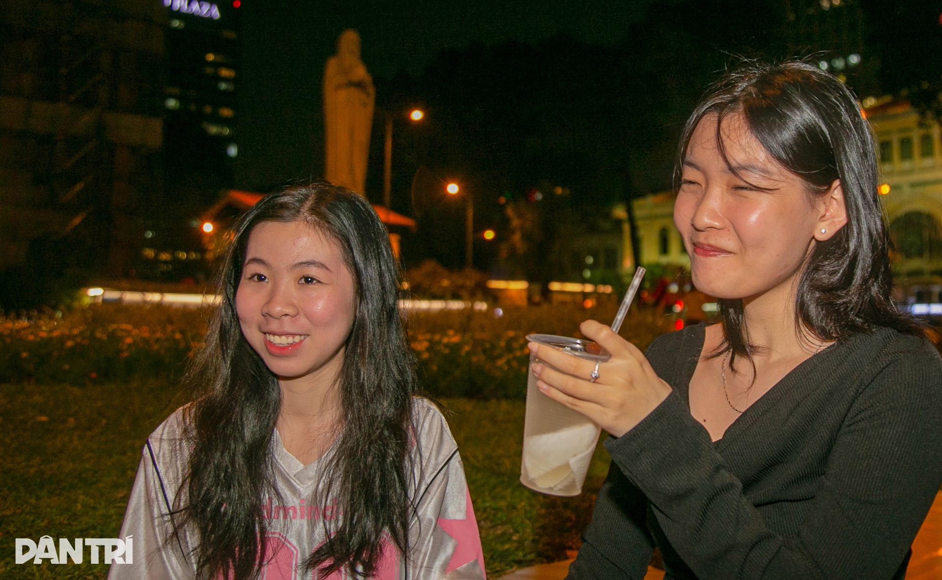 Văn hóa cà phê bệt từ sáng đến tối của giới trẻ TPHCM - 15 Văn hóa cà phê bệt từ sáng đến tối của giới trẻ TPHCM - 15