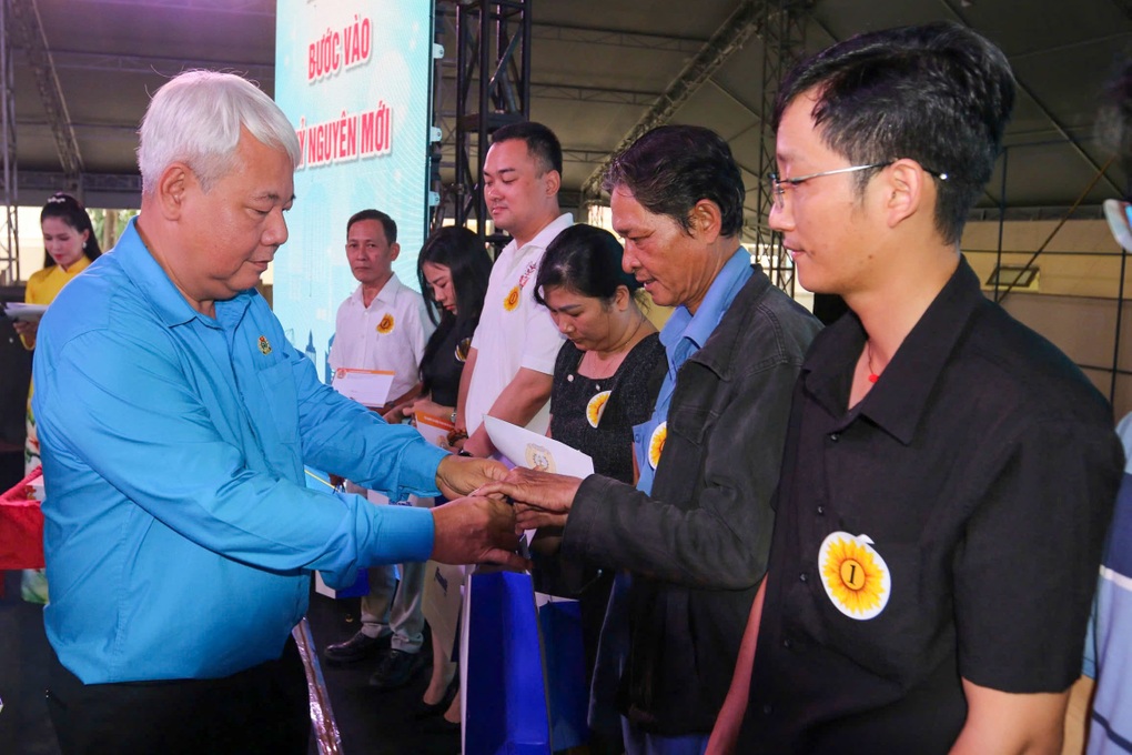 Hành động thiết thực hướng tới xây dựng siêu đô thị tương lai - 3 Hành động thiết thực hướng tới xây dựng siêu đô thị tương lai - 3