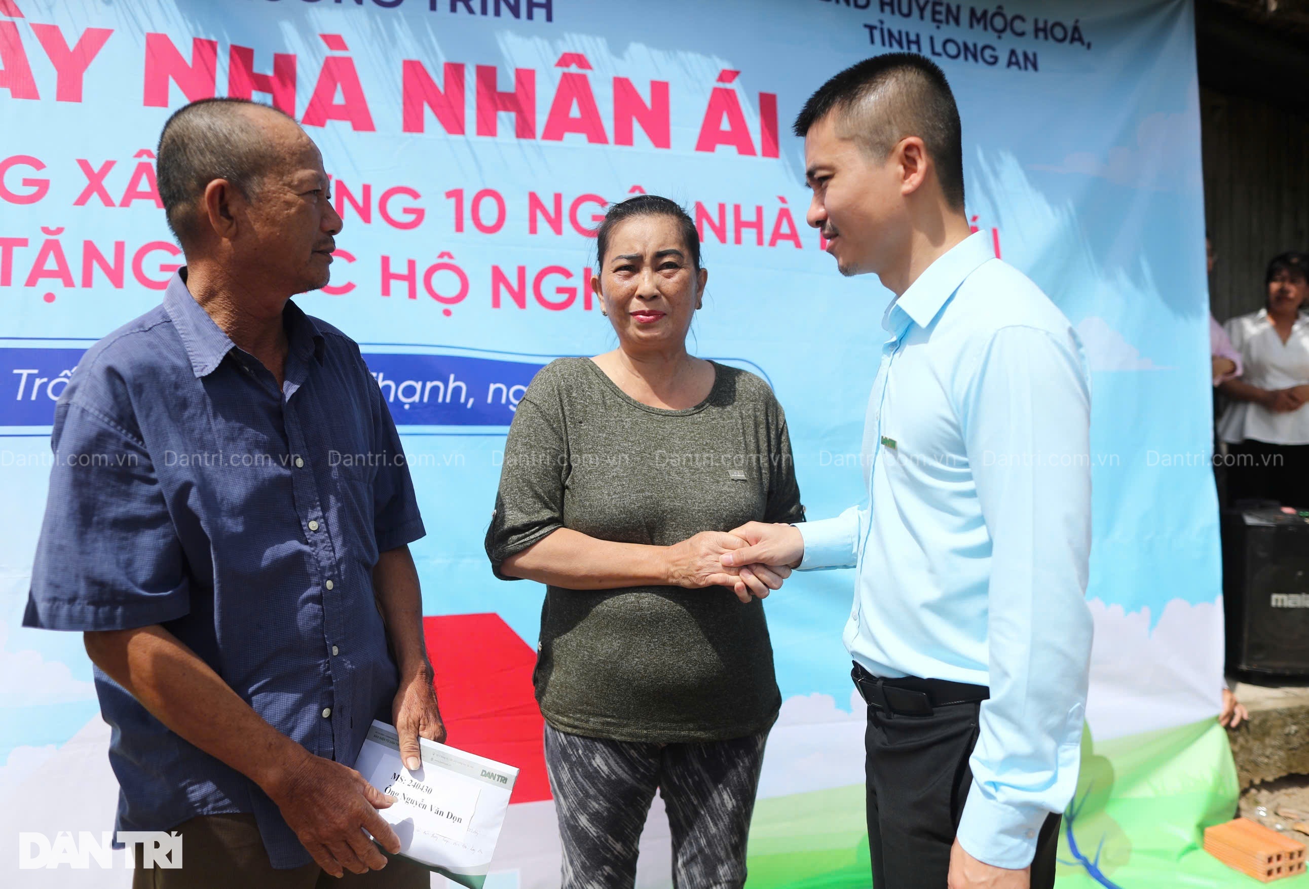 Có nằm mơ tôi cũng không dám nghĩ mình được tặng nhà - 8 Có nằm mơ tôi cũng không dám nghĩ mình được tặng nhà - 8