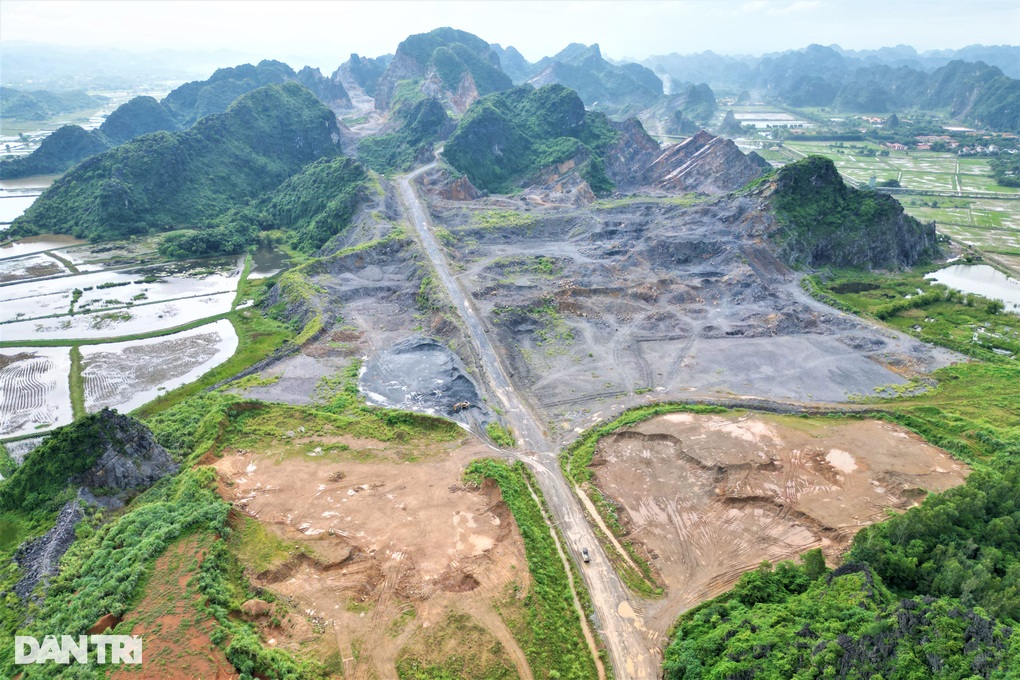 Ninh Bình cắt 38ha rừng tự nhiên cho doanh nghiệp sản xuất xi măng - 1