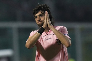 “Kaka xứ Tango” chê Real, “tỏ tình” với Barca