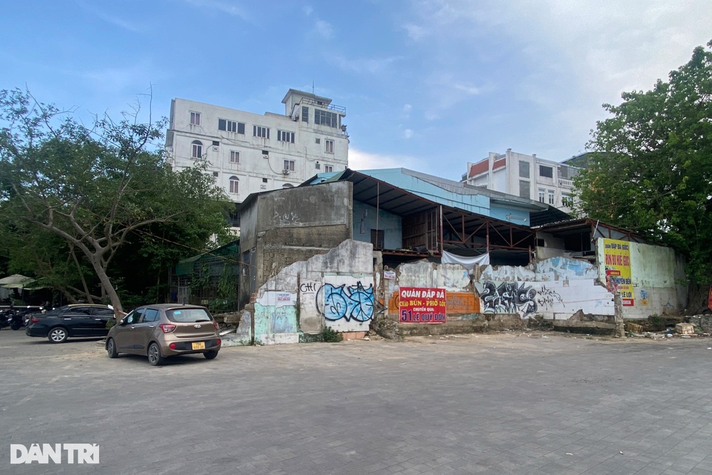 Chốt tiến độ cho dự án đường đi bộ ở Huế - 3 Chốt tiến độ cho dự án đường đi bộ ở Huế - 3
