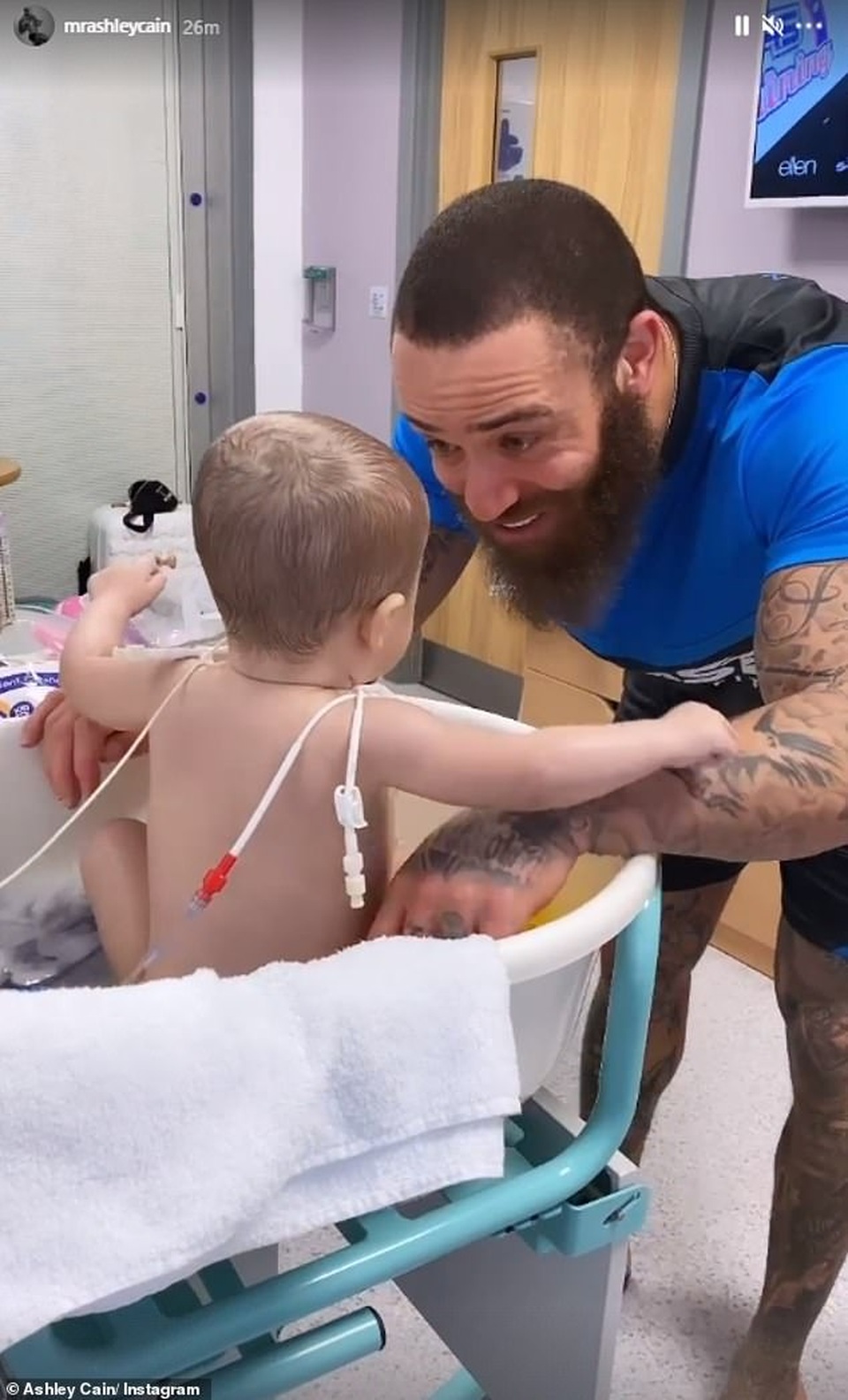 Rớt nước mắt khi sao truyền hình chia sẻ ảnh con ung thư giai đoạn cuối - 2