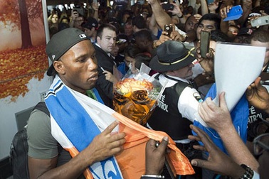 Drogba được chào đón như ông hoàng ở Canada