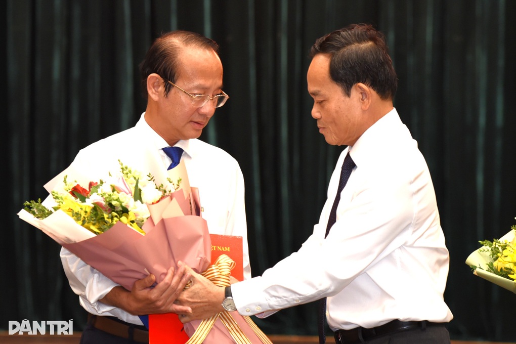 Ho Chi Minh-staden tillkännager personal för ordföranden för stadspartikommitténs inspektionskommission och sekreterare för Vung Tau-distriktet - 1 TPHCM công bố nhân sự Chủ nhiệm UBKT Thành ủy và Bí thư phường Vũng Tàu - 1