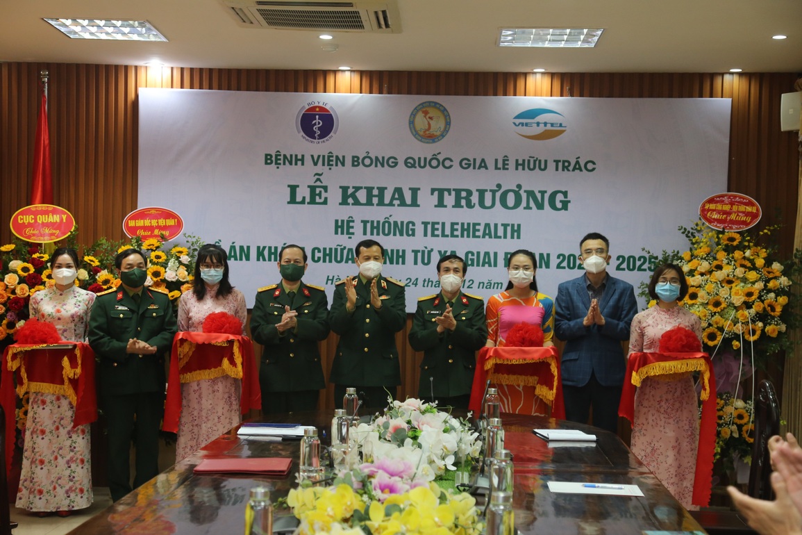 Nhiều ca bỏng nặng được điều trị trực tuyến trong mùa dịch Covid-19 - 1 Nhiều ca bỏng nặng được điều trị trực tuyến trong mùa dịch Covid-19 - 1