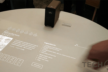 MWC 2016 ngày thứ 2: Nhộn nhịp hơn với màn trình diễn của Sony