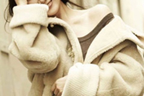 “Người đẹp khóc” công bố bộ lịch 2008