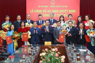 Điều động, bổ nhiệm 12 công chức giữ chức vụ quản lý của Bộ LĐ-TB&XH