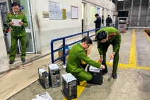 Hà Nội: Cảnh sát khám xét trung tâm đăng kiểm 29-07D và 29-10D