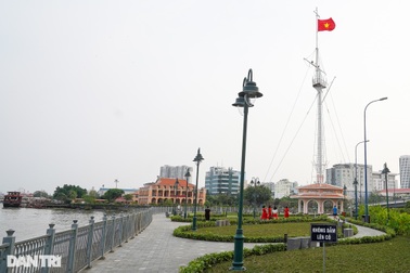 Diện mạo mới của cột cờ Thủ Ngữ trên bến Bạch Đằng