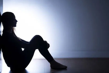 Thầy giáo 55 tuổi làm học sinh mang bầu: “Không thể để giáo viên này trong ngành”