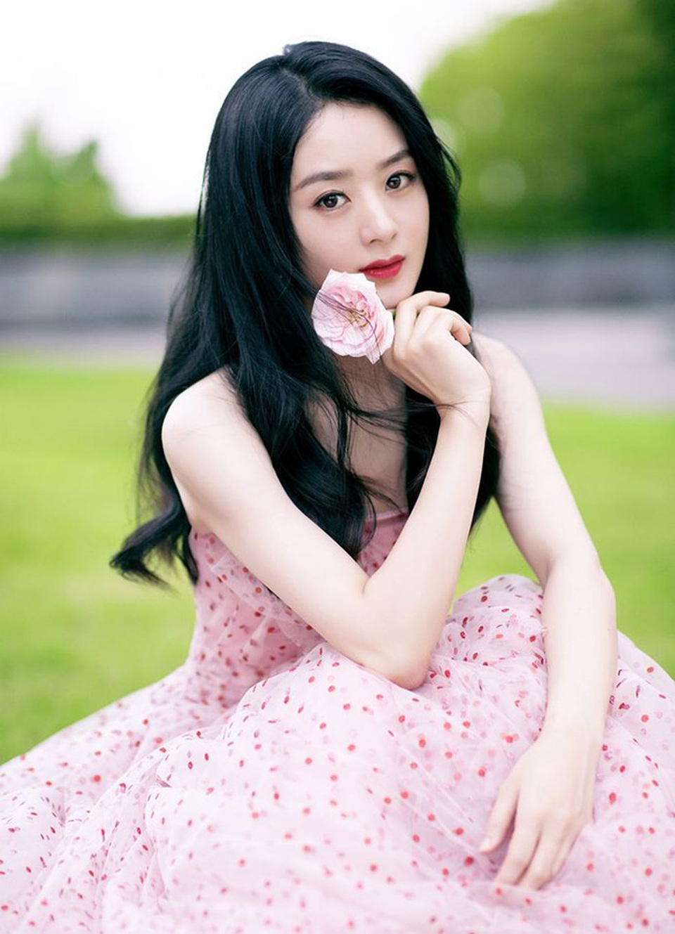 Mỹ nam Phùng Thiệu Phong gây sốc khi lộ bụng phệ, tóc điểm bạc - 5 Mỹ nam Phùng Thiệu Phong gây sốc khi lộ bụng phệ, tóc điểm bạc - 5