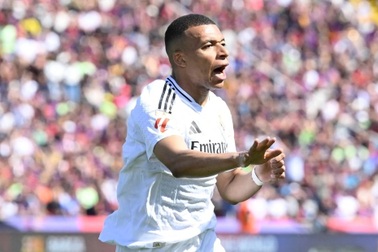 Mbappe phá vỡ kỷ lục tồn tại 33 năm trong ngày Real Madrid thua Barcelona