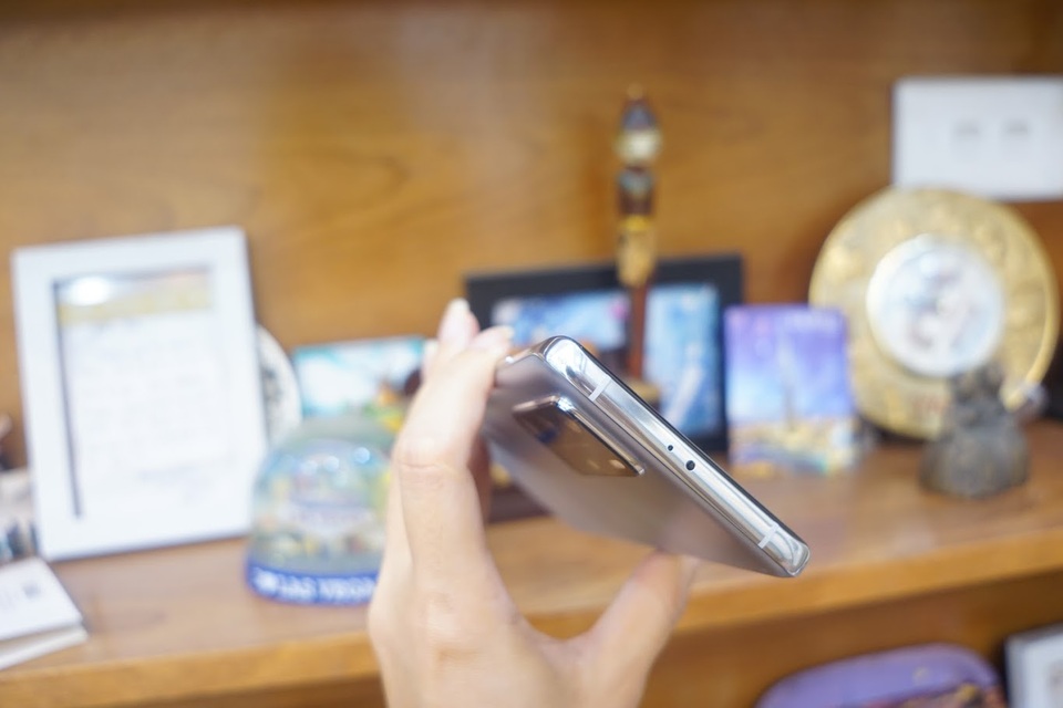 Cận cảnh Huawei P40 Pro tại Việt Nam - 7 Cận cảnh Huawei P40 Pro tại Việt Nam - 7