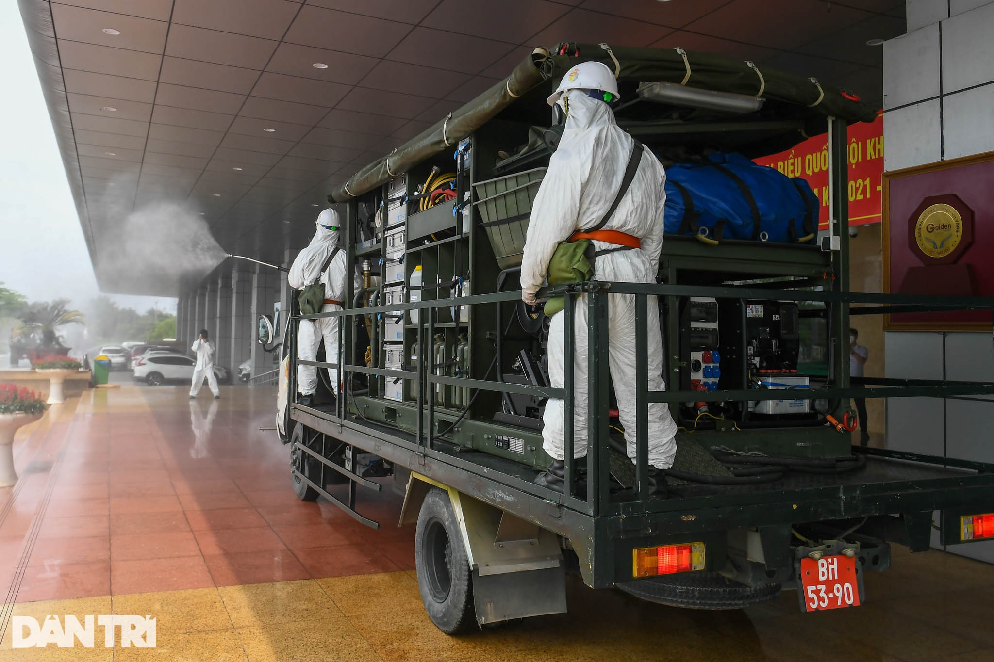 Binh chủng Hóa học tiêu tẩy khử trùng toàn bộ Bệnh viện Bệnh Nhiệt đới TW 2 - 6 Binh chủng Hóa học tiêu tẩy khử trùng toàn bộ Bệnh viện Bệnh Nhiệt đới TW 2 - 6