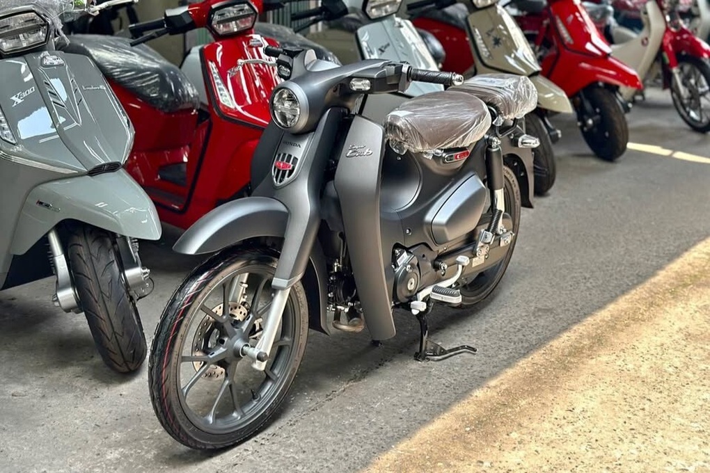 Đại lý tư nhân bán Honda Super Cub C125 chính hãng, giá kênh gần 40 triệu - 1