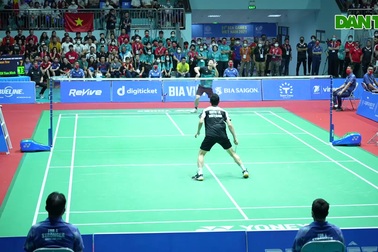 Trận đấu nghẹt thở giữa Nguyễn Tiến Minh và đương kim vô địch thế giới