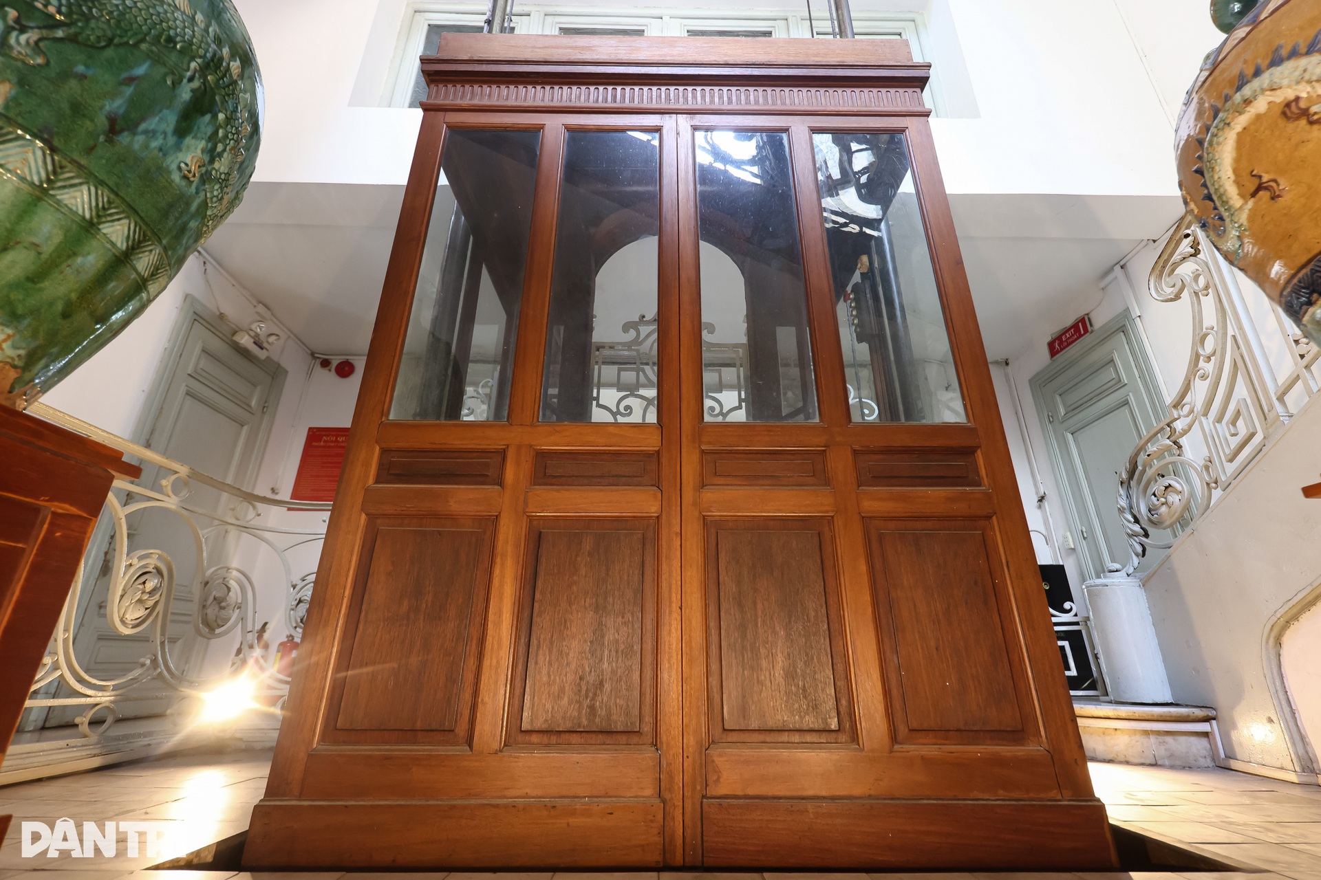 Biệt thự 99 cửa và giai thoại “Con ma nhà họ Hứa” giữa lòng TPHCM - 10 Biệt thự 99 cửa và giai thoại “Con ma nhà họ Hứa” giữa lòng TPHCM - 10