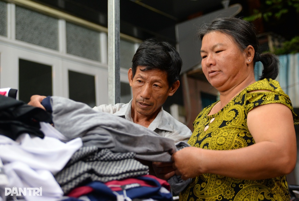 Chuyên gia: Nên nâng ngưỡng thu nhập chịu thuế 35% lên 120-150 triệu đồng - 2