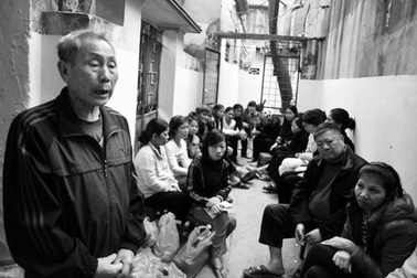 Xóm chạy thận đón Tết