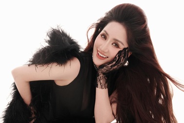 Khánh Thi nhắc kỷ niệm thanh xuân cùng Chí Anh, Phan Hiển